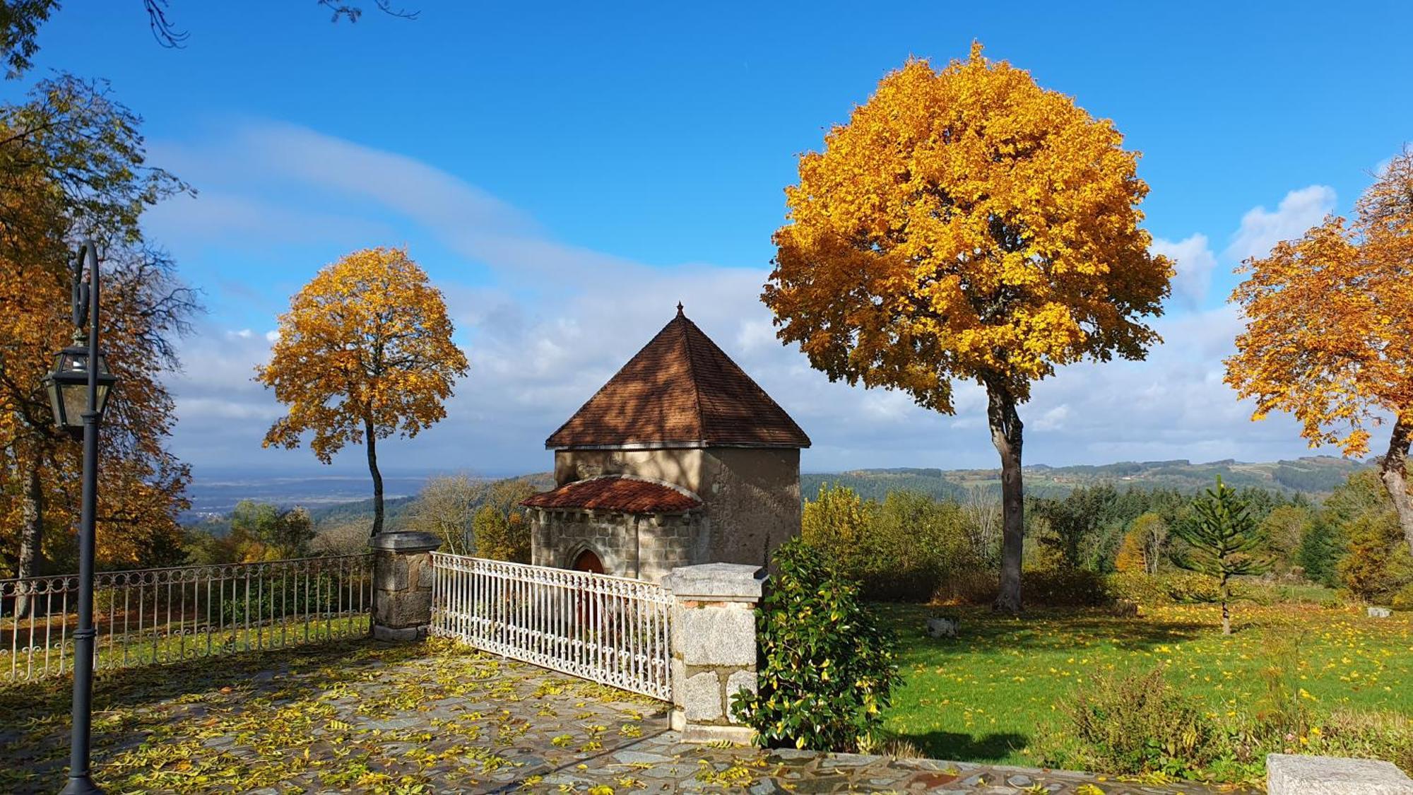 Domaine De Montvianeix Bed & Breakfast Saint-Victor-Montvianeix Luaran gambar