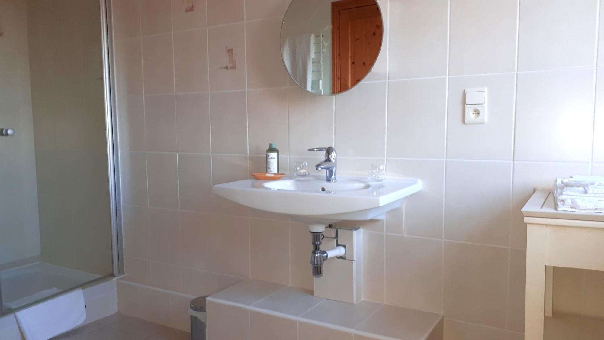 Domaine De Montvianeix Bed & Breakfast Saint-Victor-Montvianeix Bilik gambar