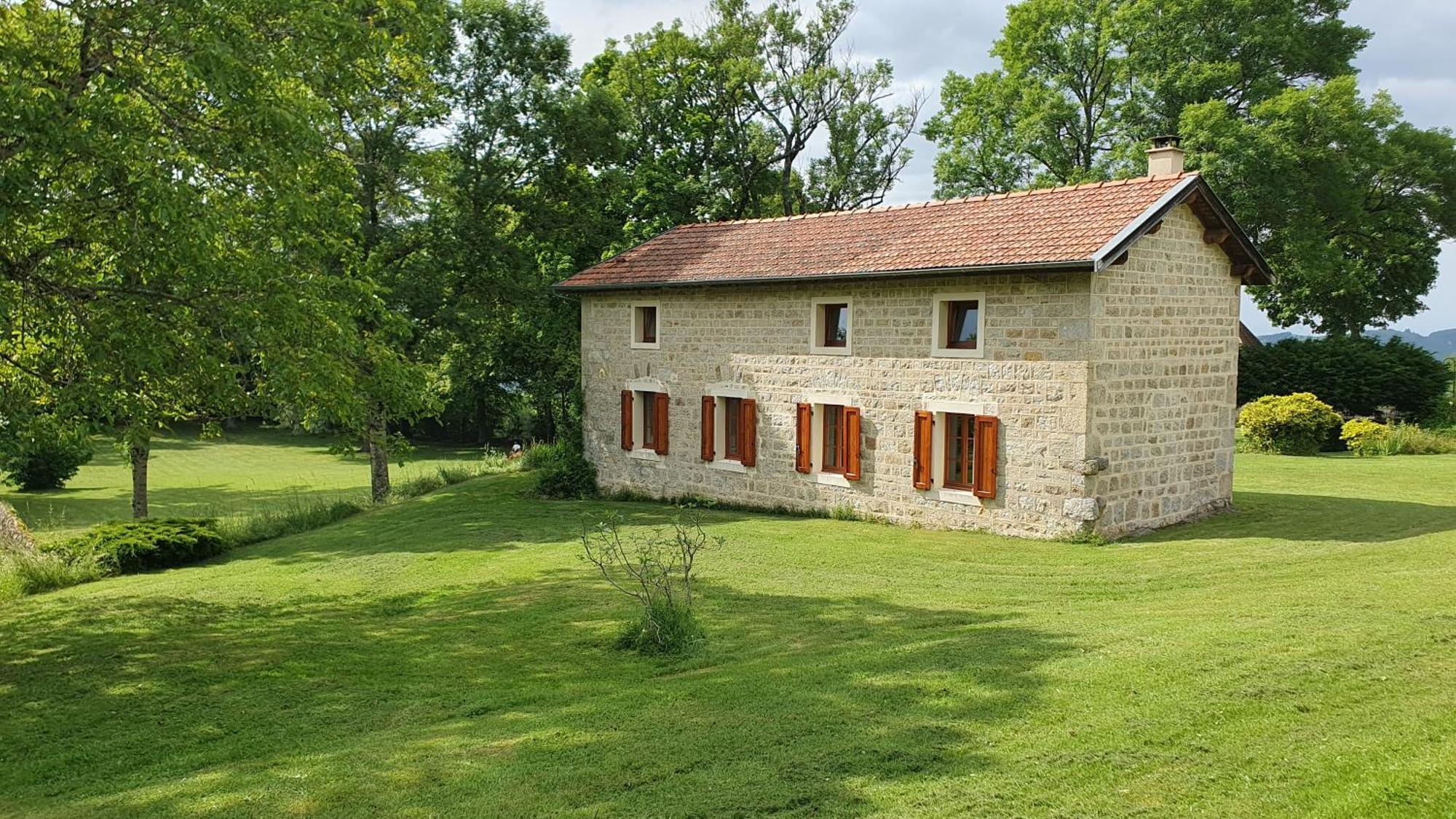 Domaine De Montvianeix Bed & Breakfast Saint-Victor-Montvianeix Luaran gambar
